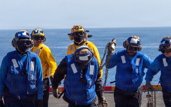 USS Essex Conducts Flight Operations
