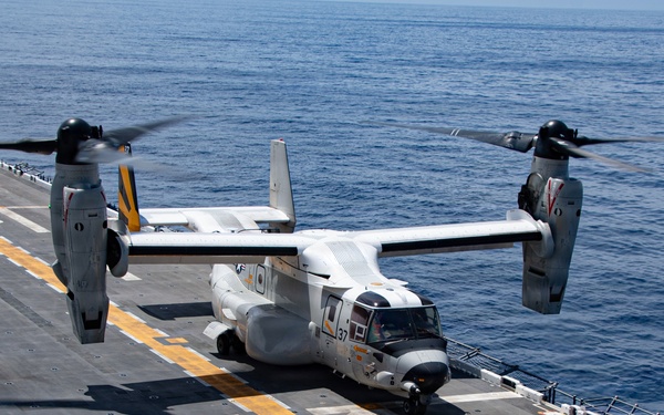 USS Essex Conducts Flight Operations