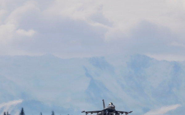 U.S. Marines with VMFA-542 conduct flight operations during exercise Red Flag-Alaska