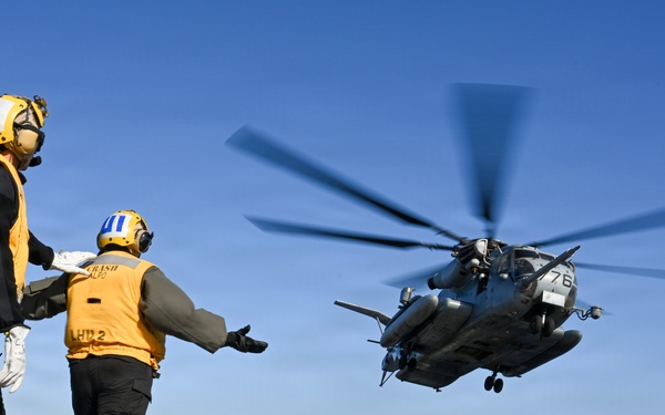 USS Essex Conducts Flight Operations