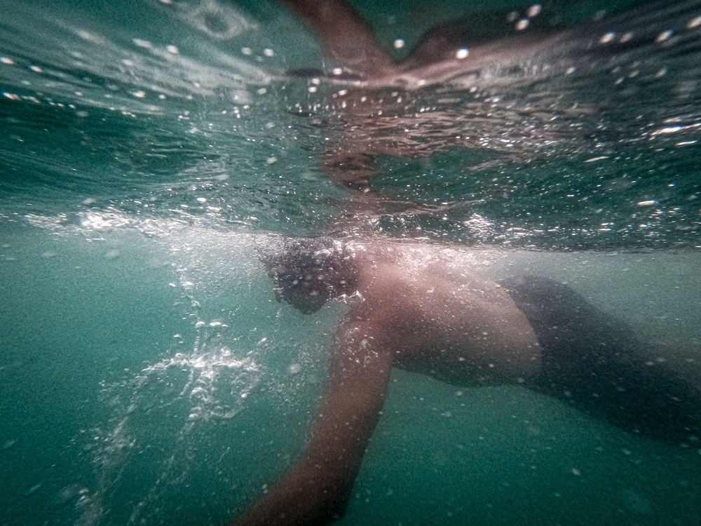 22nd MEU (SOC) | Run Swim Run with Ecuadorian Marines