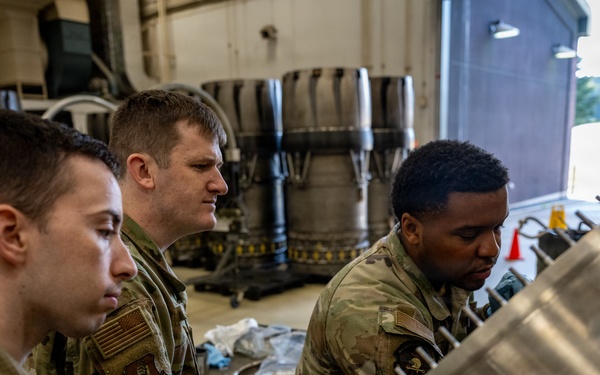 Strengthening the force: Chaplains connect with maintainers