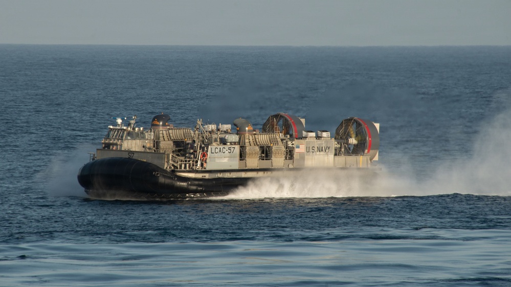 USS Essex Conducts Well Deck Operations