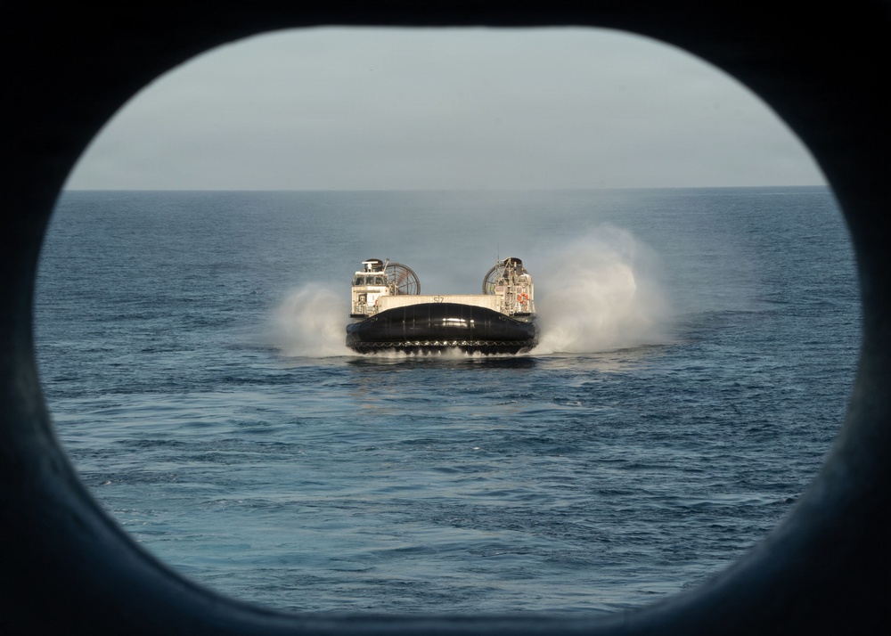 USS Essex Conducts Well Deck Operations