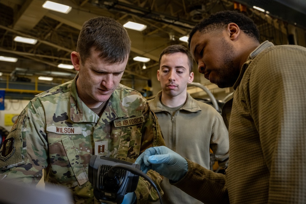 Strengthening the force: Chaplains connect with maintainers