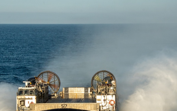 USS Essex Conducts Well Deck Operations