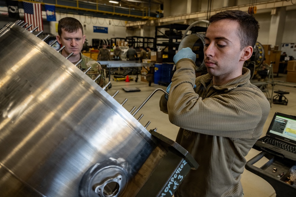 Strengthening the force: Chaplains connect with maintainers