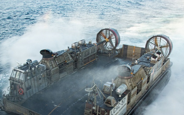 USS Essex Conducts Well Deck Operations