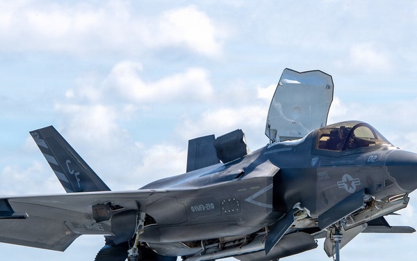USS Essex Conducts F-35B Flight Deck Operations