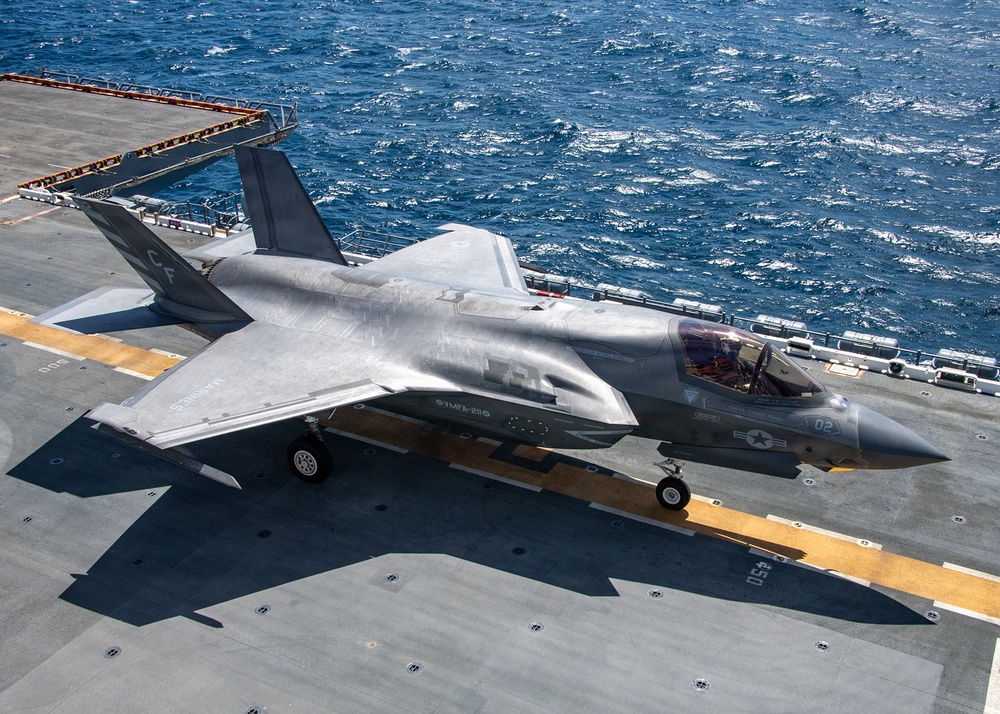 USS Essex Conducts F-35B Flight Deck Operations