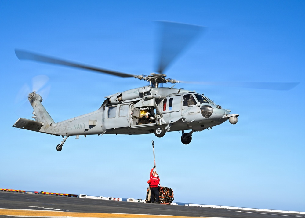 USS Essex Conducts Well Deck Operations