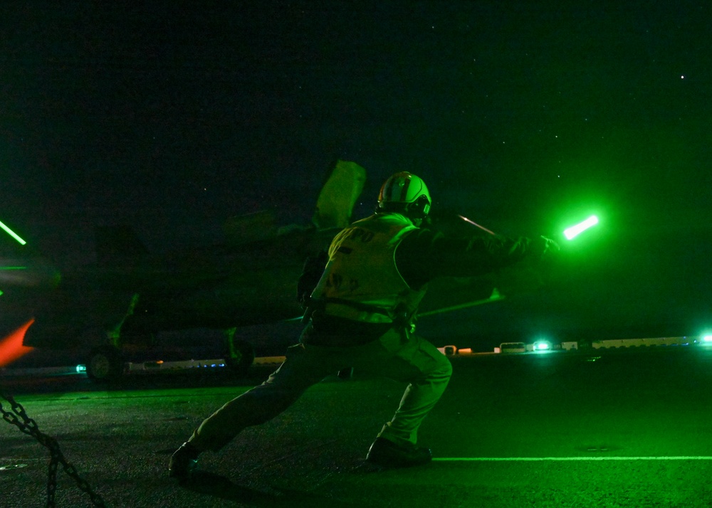 USS Essex Conducts F-35 Operations