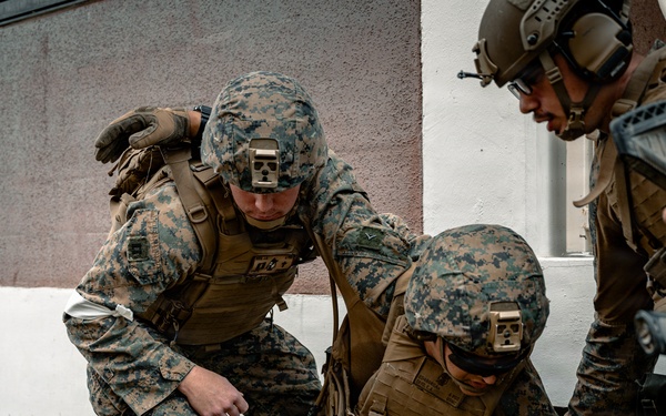 U.S. Navy Chaplain Participates in Force on Force Training