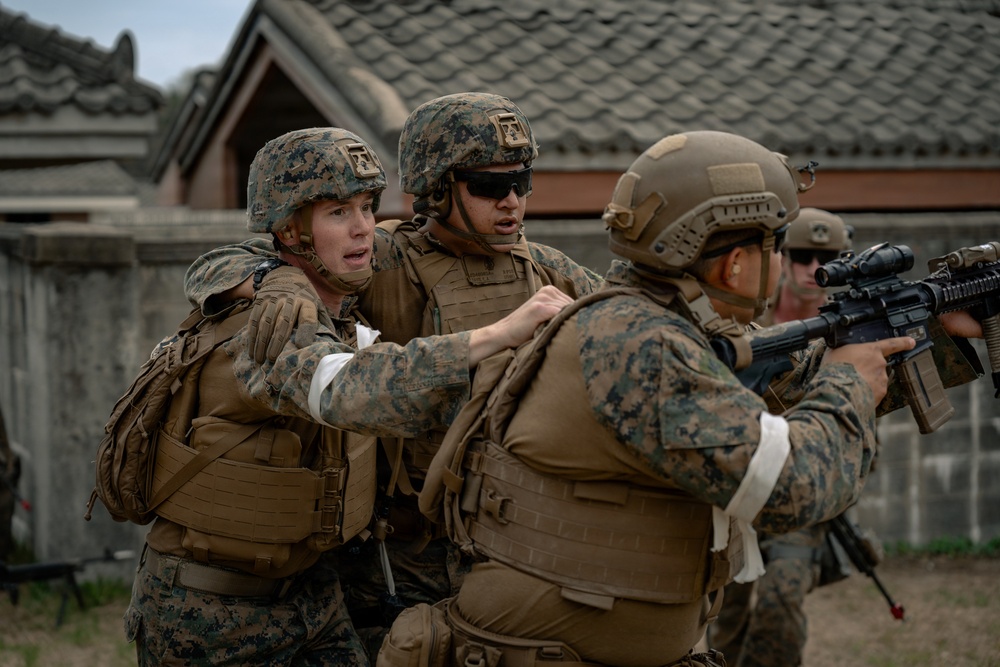 U.S. Navy Chaplain Participates in Force on Force Training