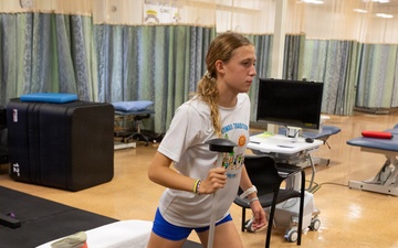 With Tripler Physical Therapy team, a student athlete turns injury into Hawaii cross-country glory