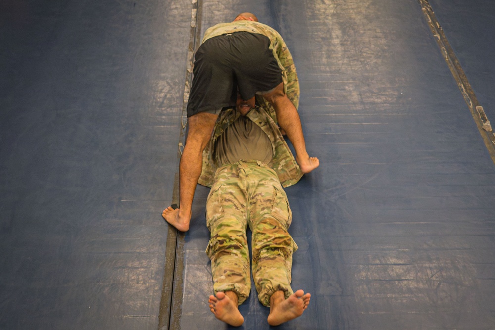 94th AAMDC Soldiers Complete Combatives Course