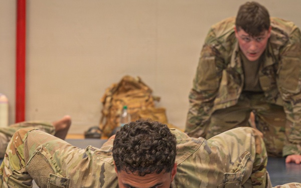 94th AAMDC Soldiers Complete Combatives Course