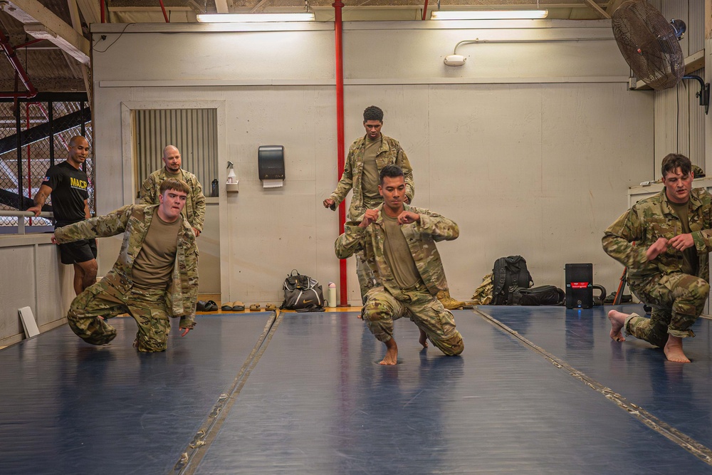 94th AAMDC Soldiers Complete Combatives Course