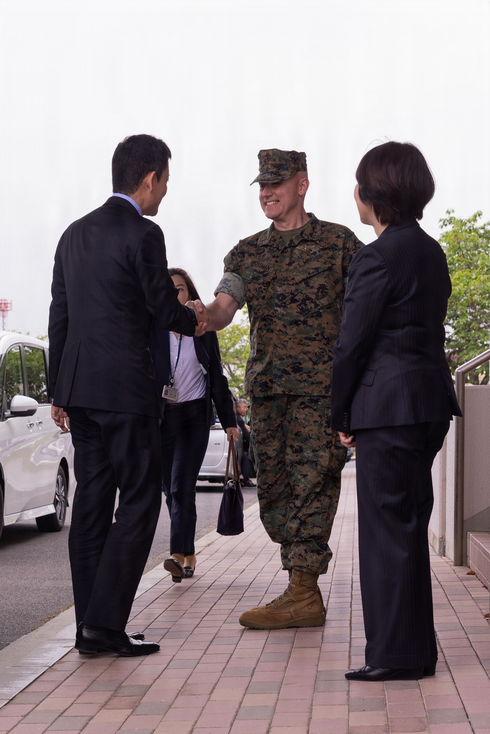 Shinji Yoshida Visits MCAS Iwakuni