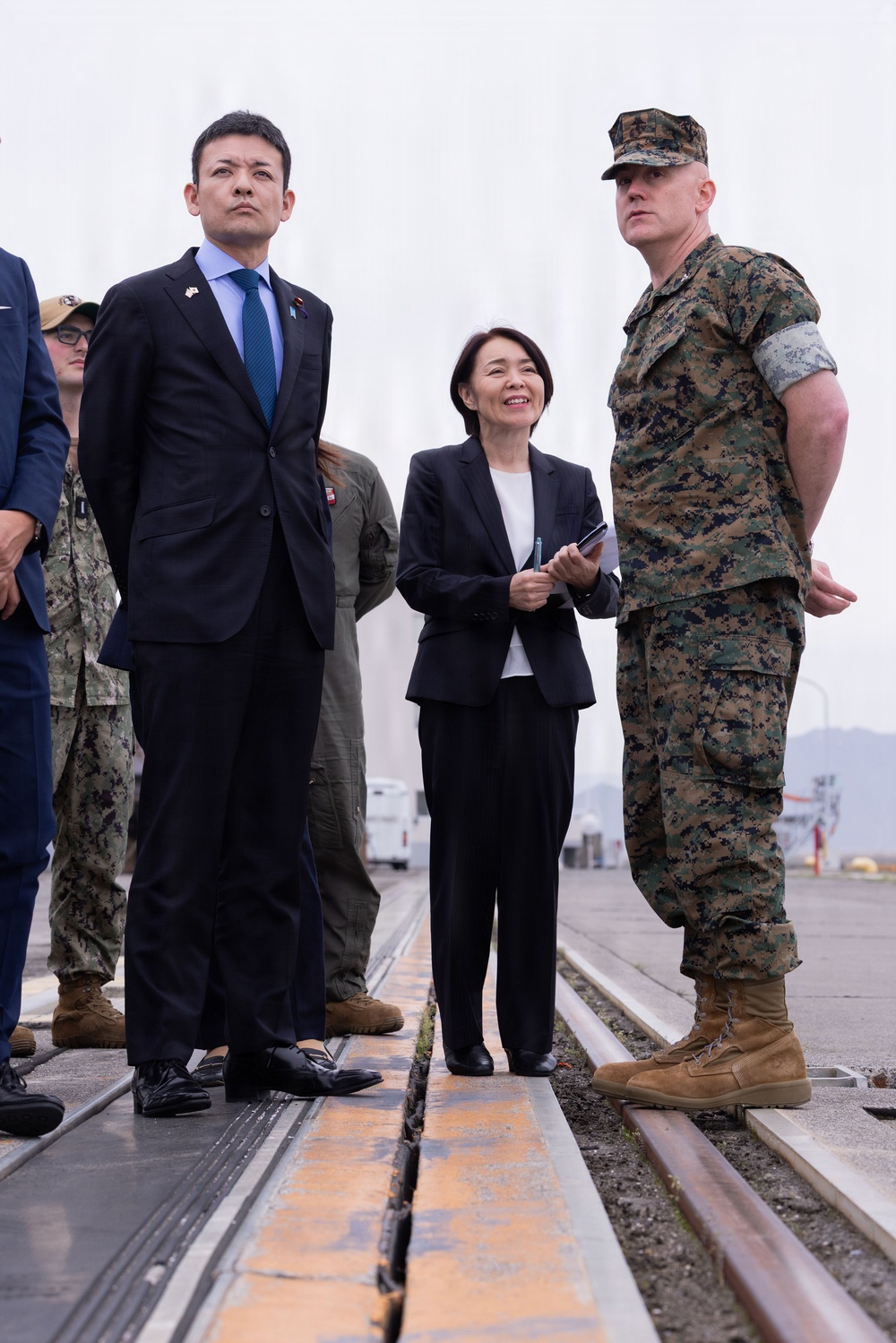 Shinji Yoshida Visits MCAS Iwakuni