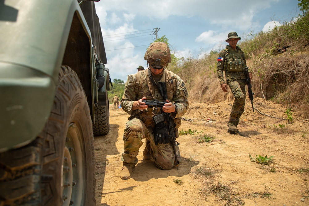 Balikatan 2026: U.S. and Philippine Armies Conduct Military Police Training