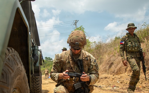 Balikatan 2026: U.S. and Philippine Armies Conduct Military Police Training