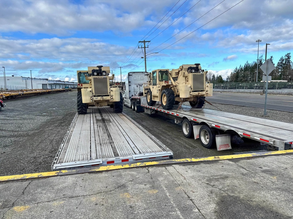 477th Inland Cargo Transportation Company stages equipment at Philippine seaport for the first time