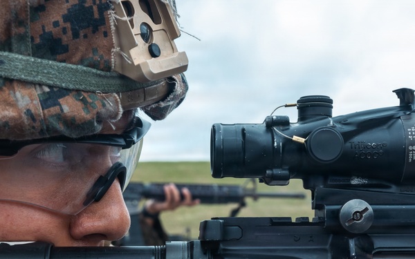 MWSS-172 Marines train on rifle range