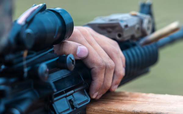 MWSS-172 Marines train on rifle range