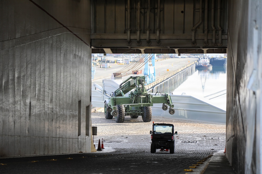 477th Inland Cargo Transportation Company stages equipment at Philippine seaport for the first time