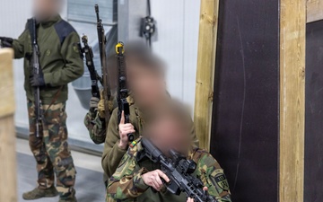 1st Battalion, 12th Cavalry Regiment, gives instruction during a Validation Exercise