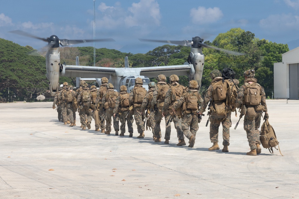 Balikatan 2026: U.S. Marine Rotational Force – Darwin positions in Aporawan