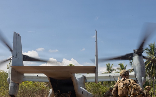 Balikatan 2026: U.S. Marine Rotational Force – Darwin positions in Aporawan