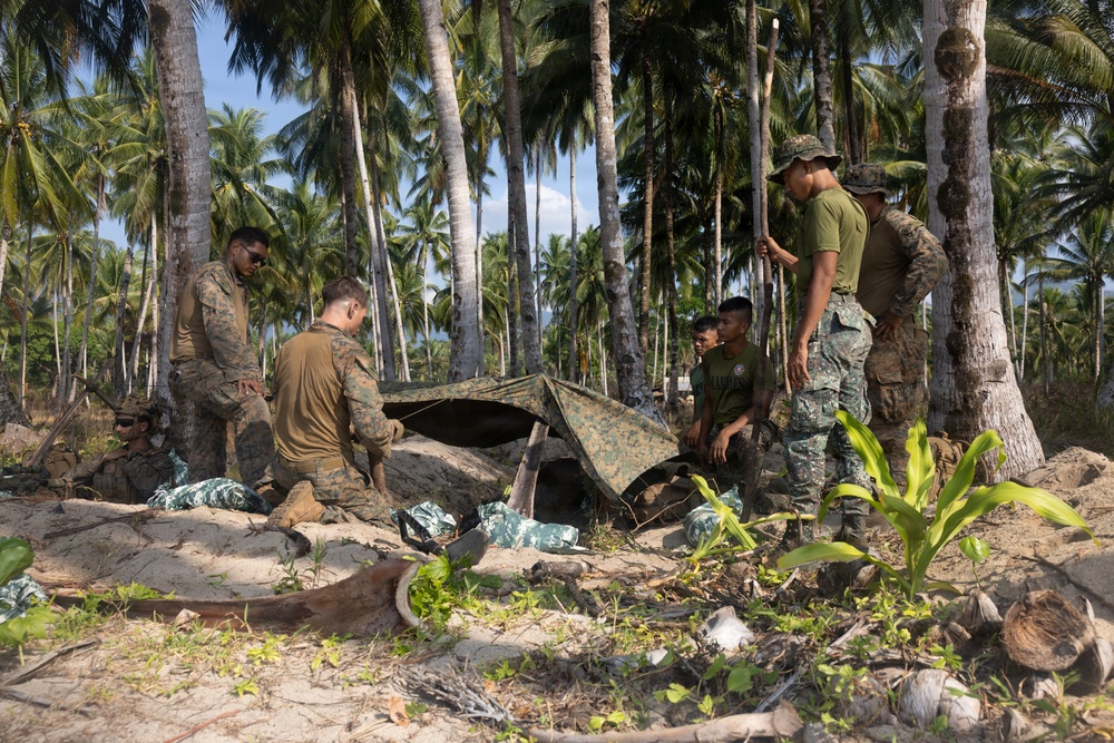 Balikatan 2026: U.S. Marine Rotational Force – Darwin positions in Aporawan