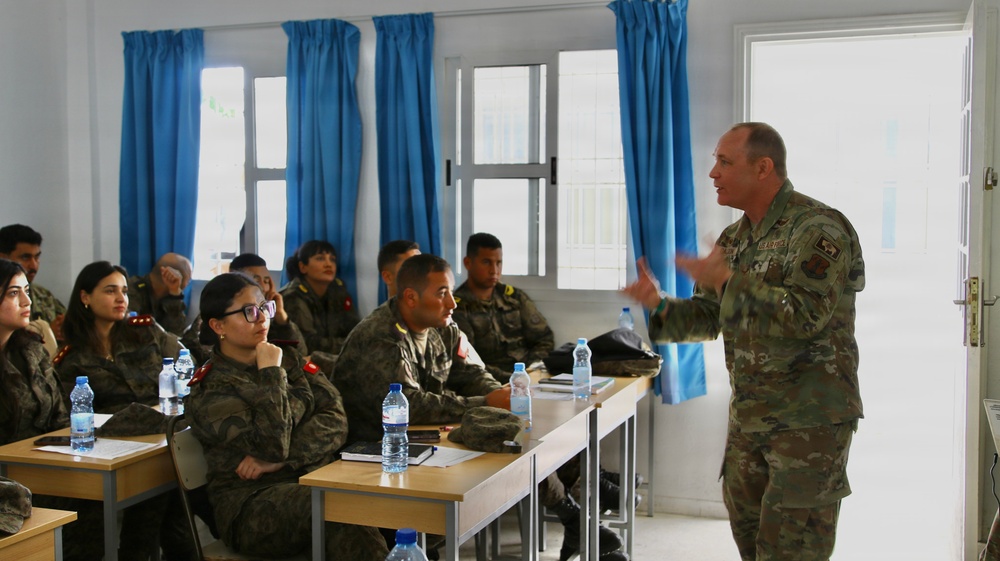 US and Tunisian Armed Forces conduct medical academics at AL26