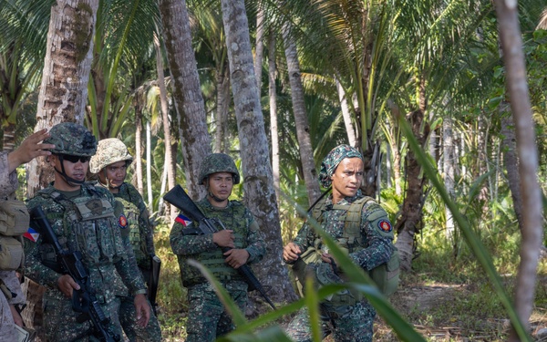Balikatan 2026: U.S. Marines and Philippine marines conduct rehearsal for live-fire exercise