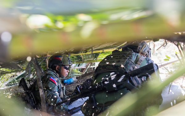 Balikatan 2026: U.S. Marines and Philippine marines conduct rehearsal for live-fire exercise