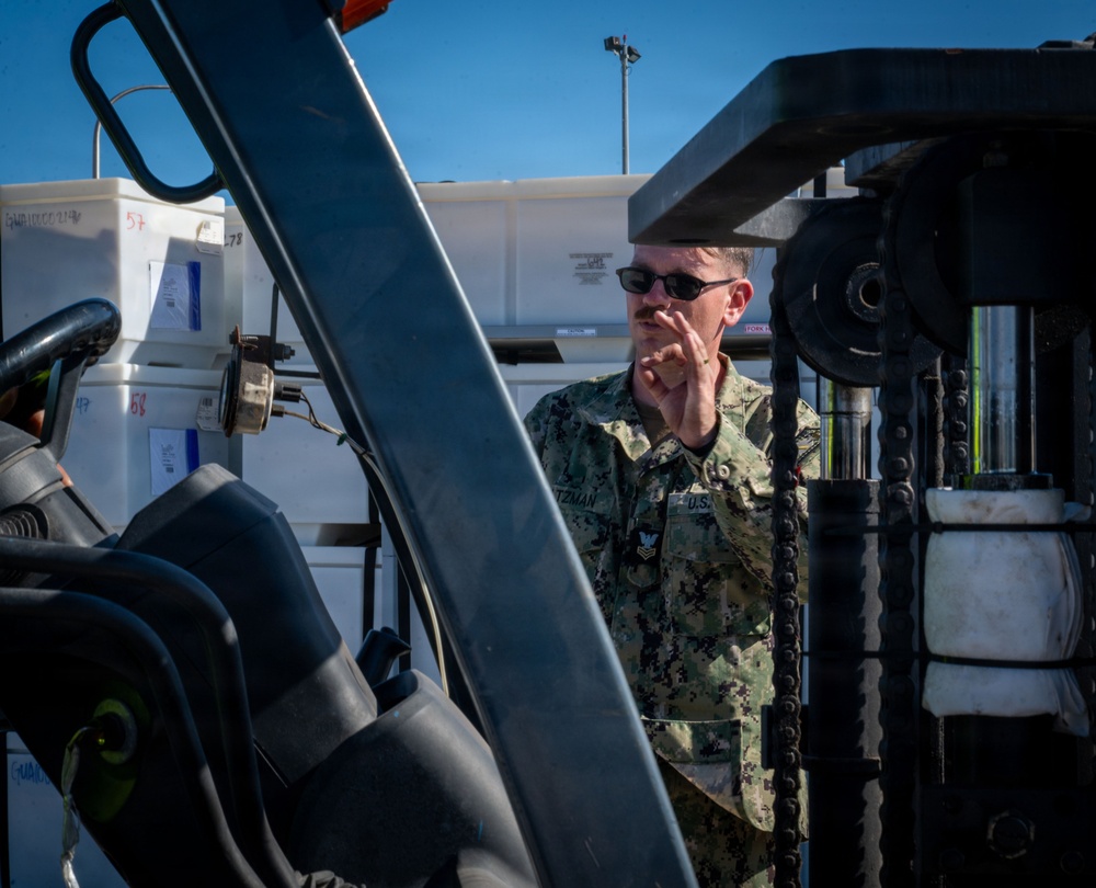 NMCB-1’s Seabees and U.S. Army help deliver water to Saipan community