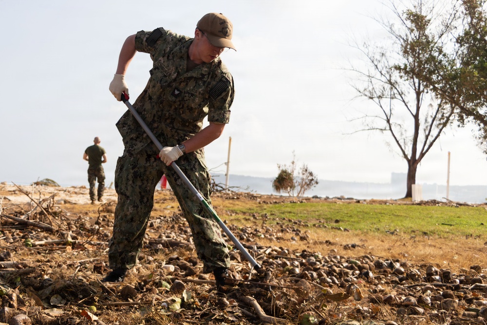 Boxer ARG Sailors and Marines Conduct Community Relations Event