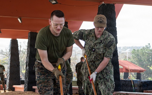 Boxer ARG Sailors and Marines Conduct Community Relations Event