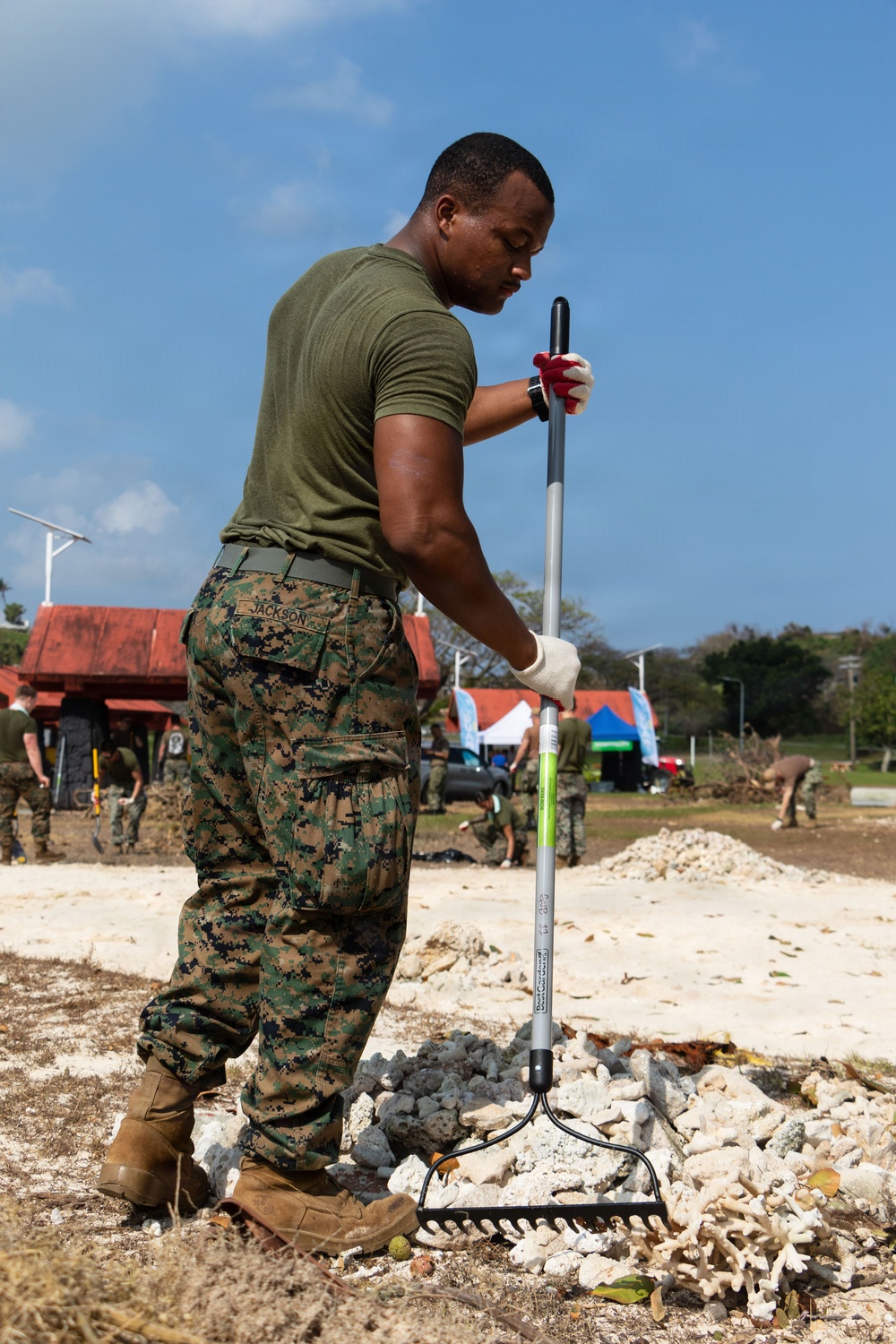 Boxer ARG Sailors and Marines Conduct Community Relations Event