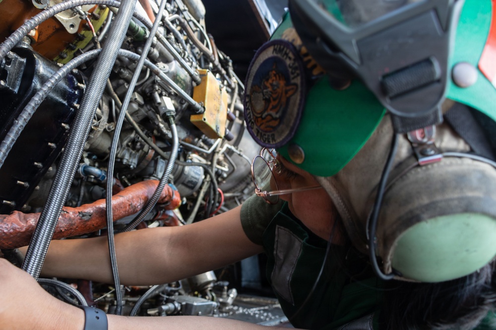 USS Portland Marines Conduct Routine Operations