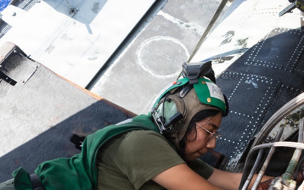 USS Portland Marines Conduct Routine Operations