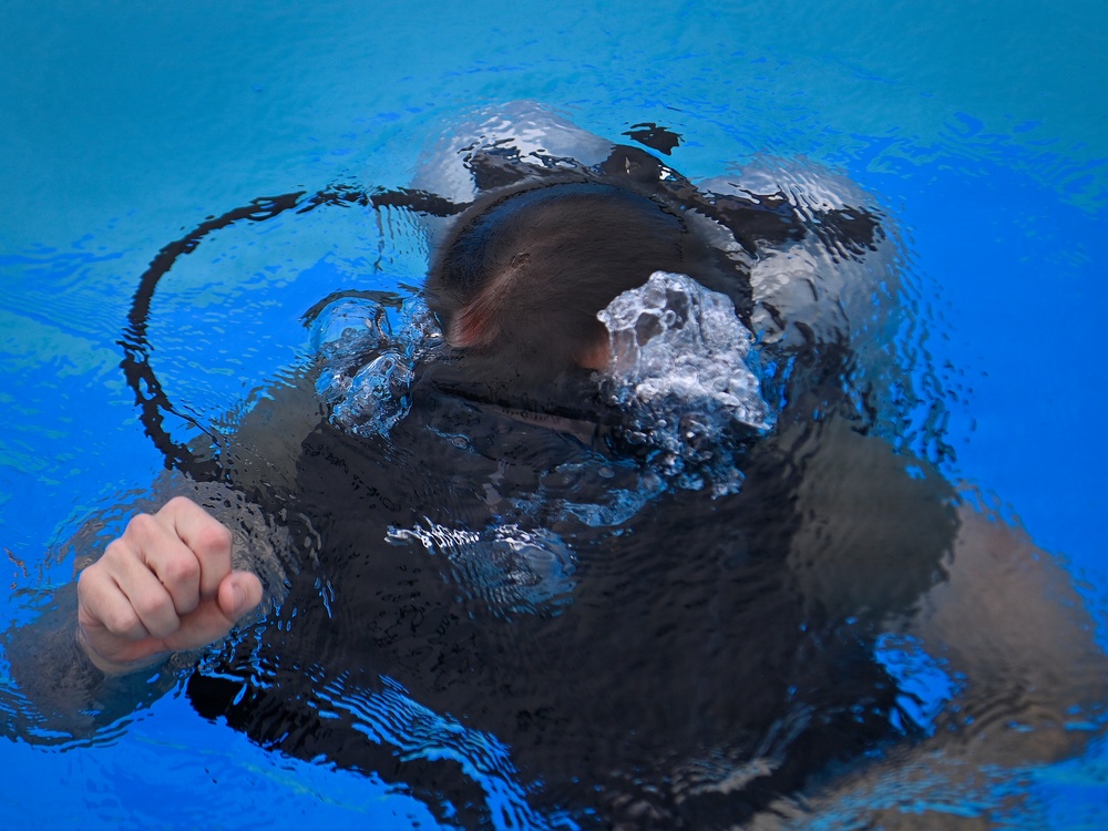 Combat Dive Qualification Course Training