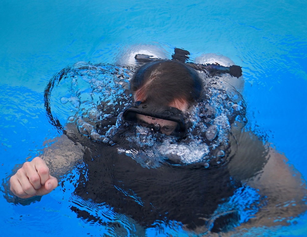 Combat Dive Qualification Course Training