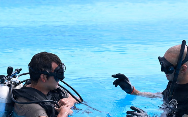 Combat Dive Qualification Course Training
