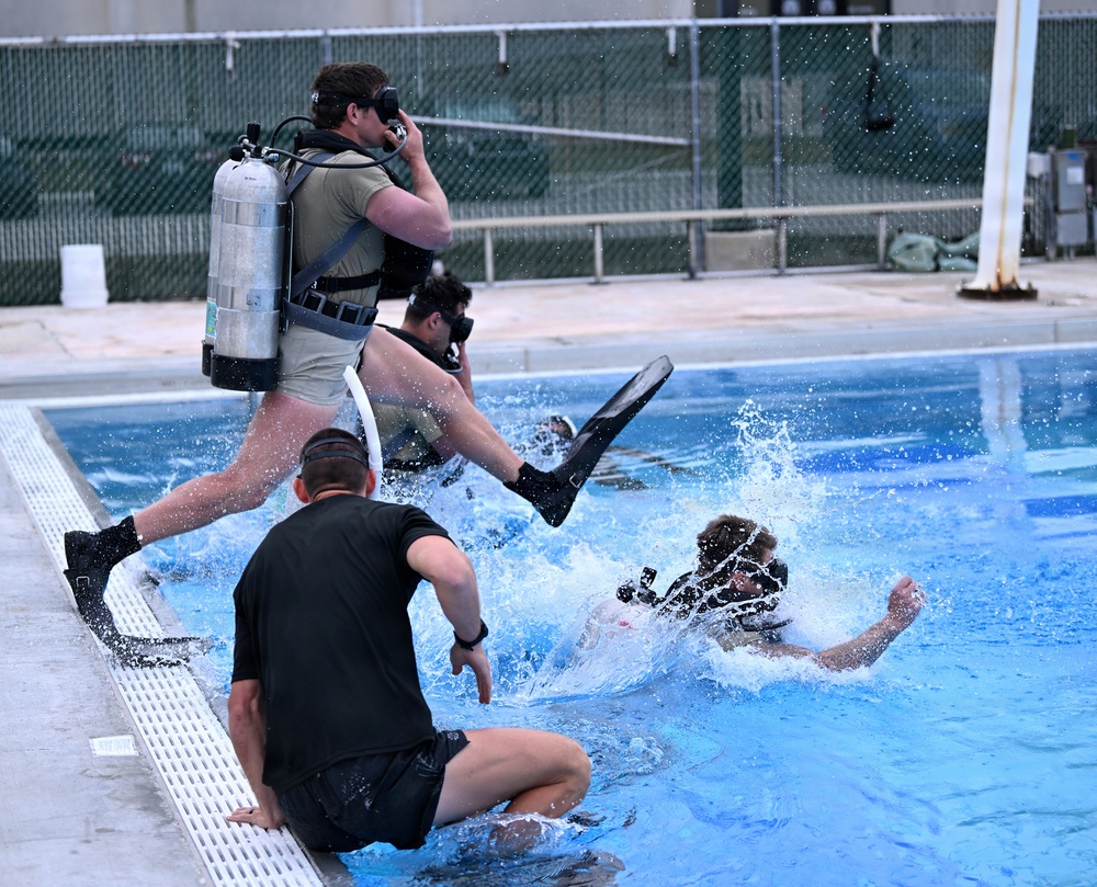 Combat Dive Qualification Course Training