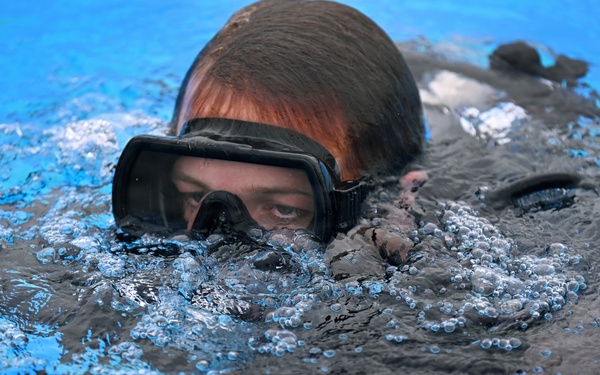 Combat Dive Qualification Course Training