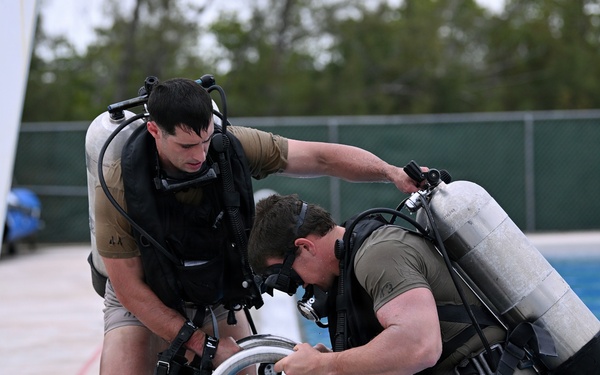 Combat Dive Qualification Course Training