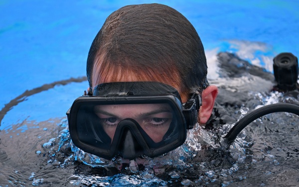 Combat Dive Qualification Course Training